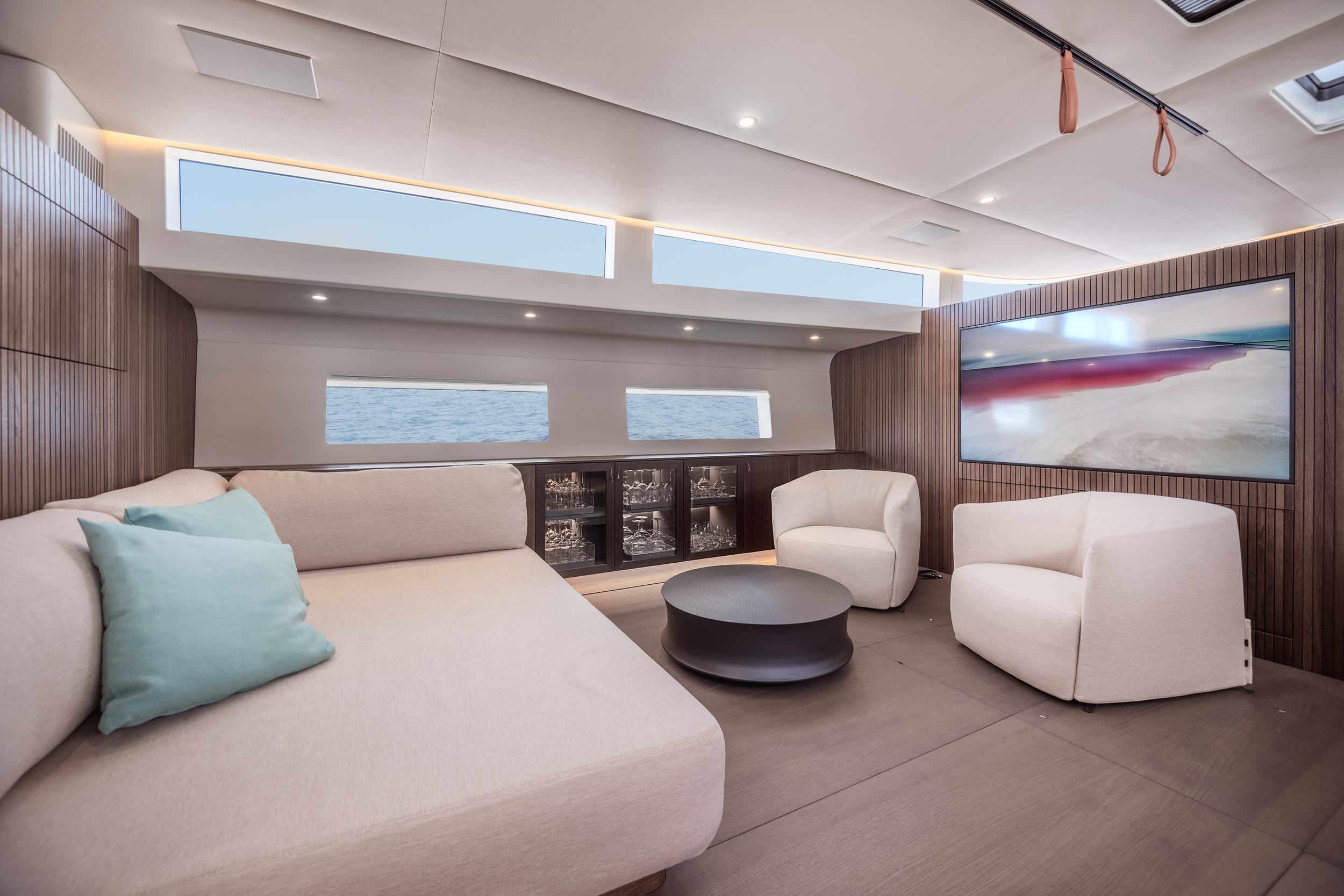 Yacht Sale & Purchase